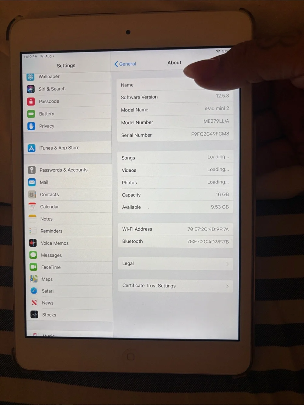Apple small tablet